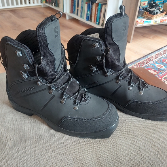 Salomon Men's Black Snow Boots - Picture 2 of 5